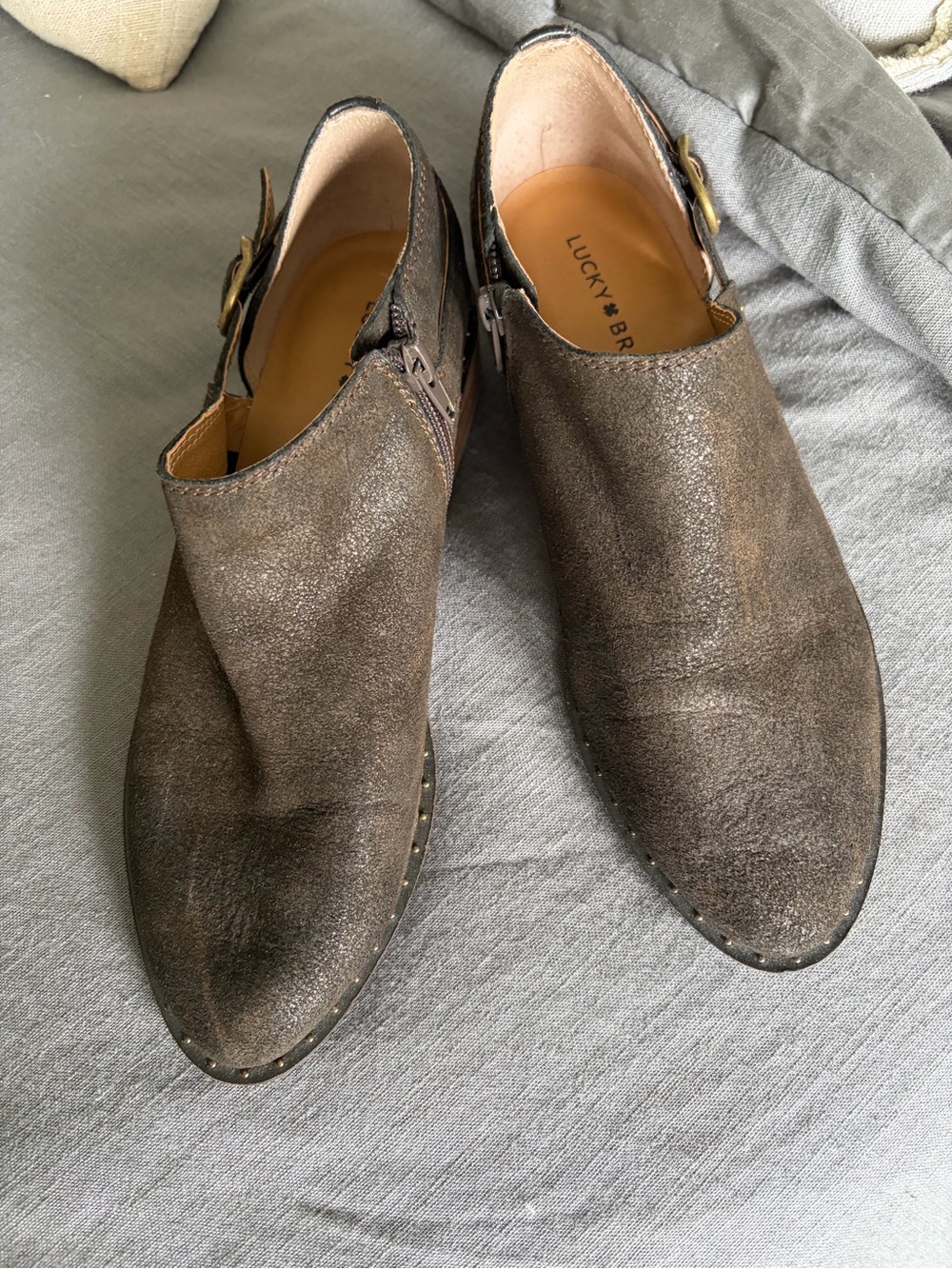Lucky Brand Womens Distressed Brown Chukka Boots with Side Buckle
